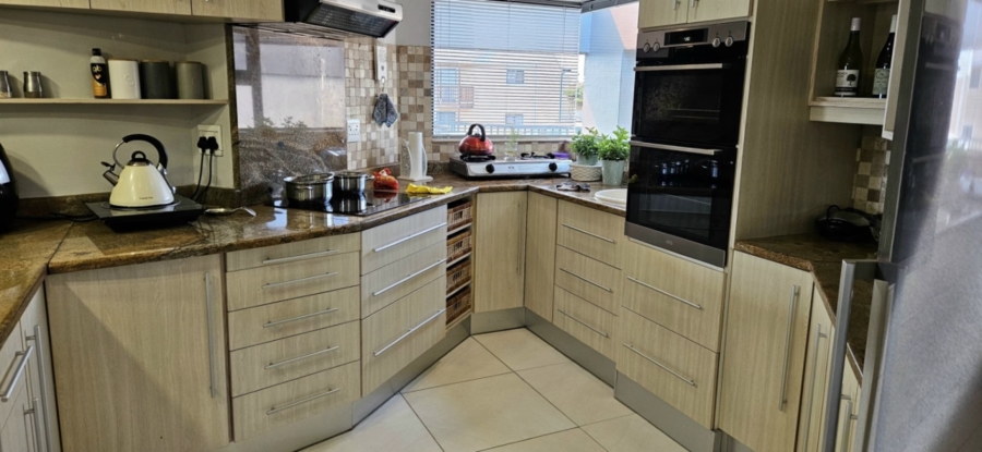 4 Bedroom Property for Sale in Perlemoenbaai Western Cape